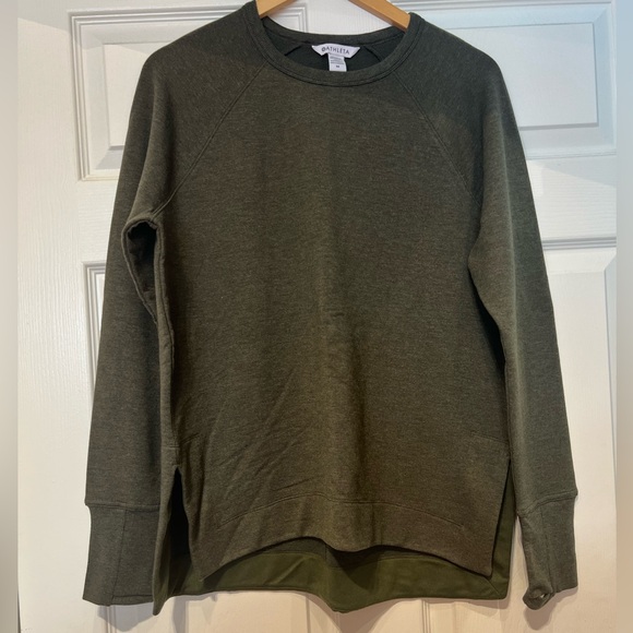 Athleta Sweaters - Athleta Women's Olive Crewneck Sweater